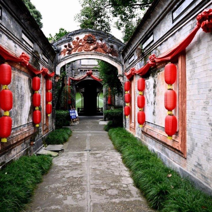 撒贝宁问董宇辉，刘德华到直播间出场费是多少